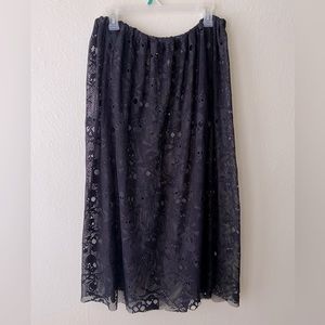 Black Gothic Skull Lace Skirt (Fits sizes 14 and up)